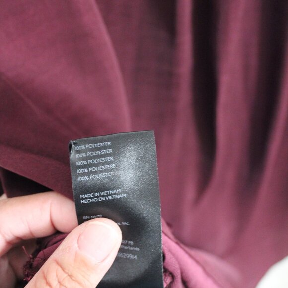 Anthropologie Burgundy Pleated Long Sleeve Button Down - Size Small - Picture 5 of 5